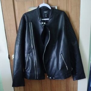 Forever 21 Black Quilted-Sleeve Faux Leather Moto Jacket - Men's